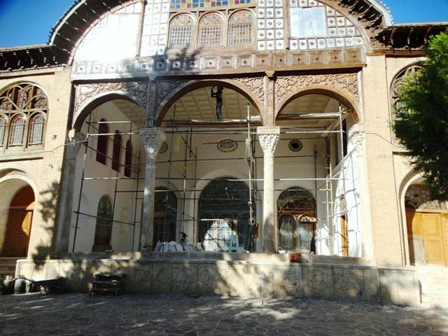 مرمت بخشهایی از عمارت مشیر دیوان  سنندج