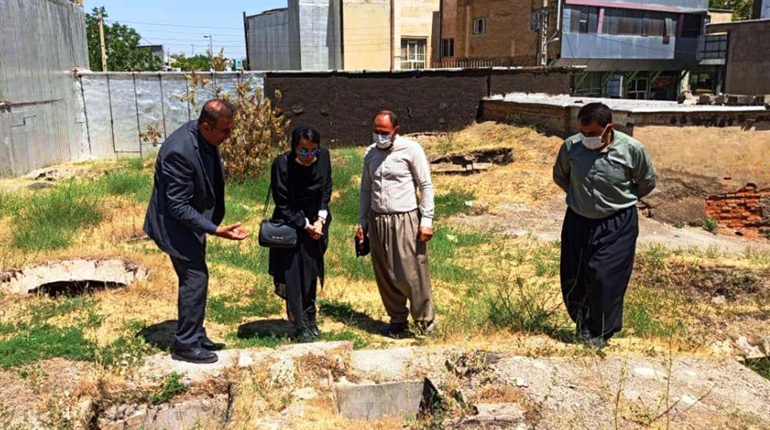 سرپرست شهرداری بانه از پروژه در دست مرمت حمام مرزبانی بازدید کرد